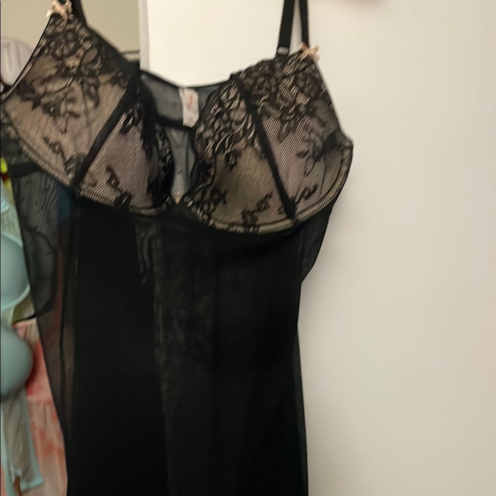 Elegant Black Lace Nightgown
